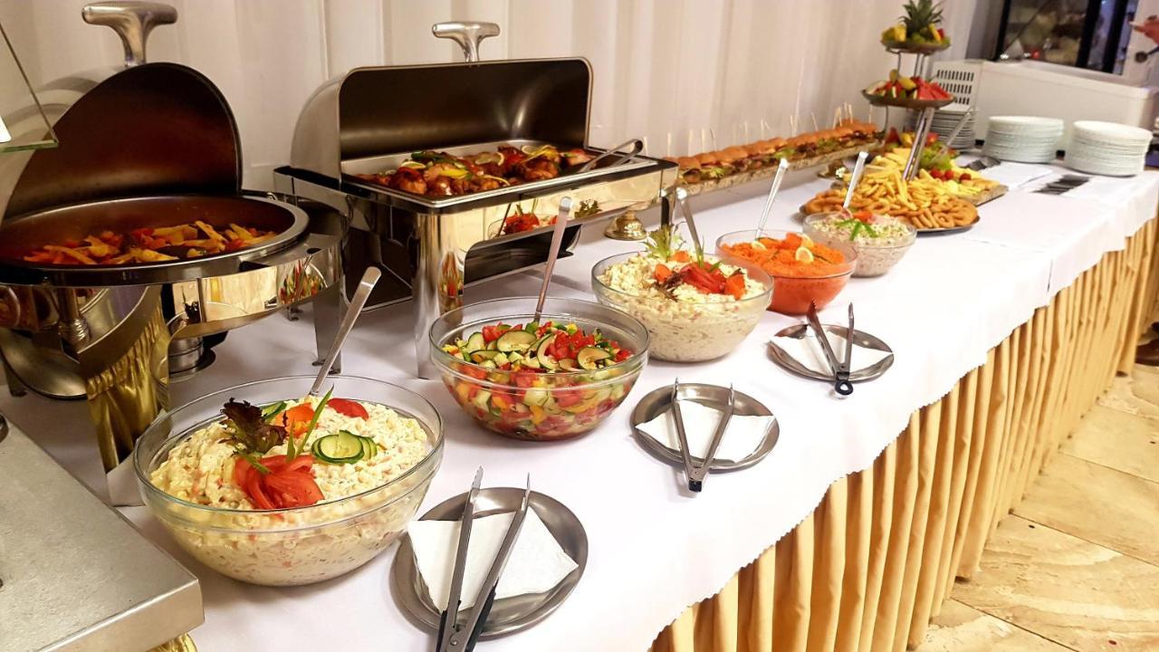 Agrohotel Tri Brezy Hrustin Zewnętrze zdjęcie